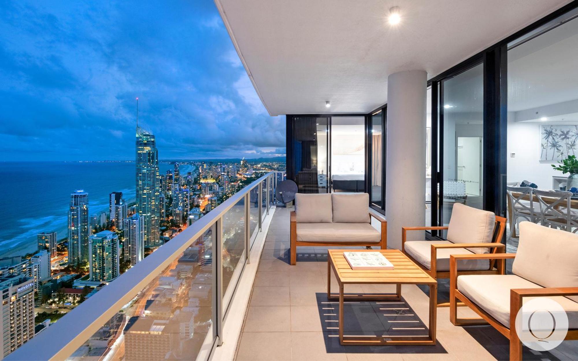 5 Bedroom Executive Sub Penthouse In The Heart Of Surfers With Full Ocean Views - Sleeps 12 - Circle On Cavill Amazing!! Gold Coast Dış mekan fotoğraf