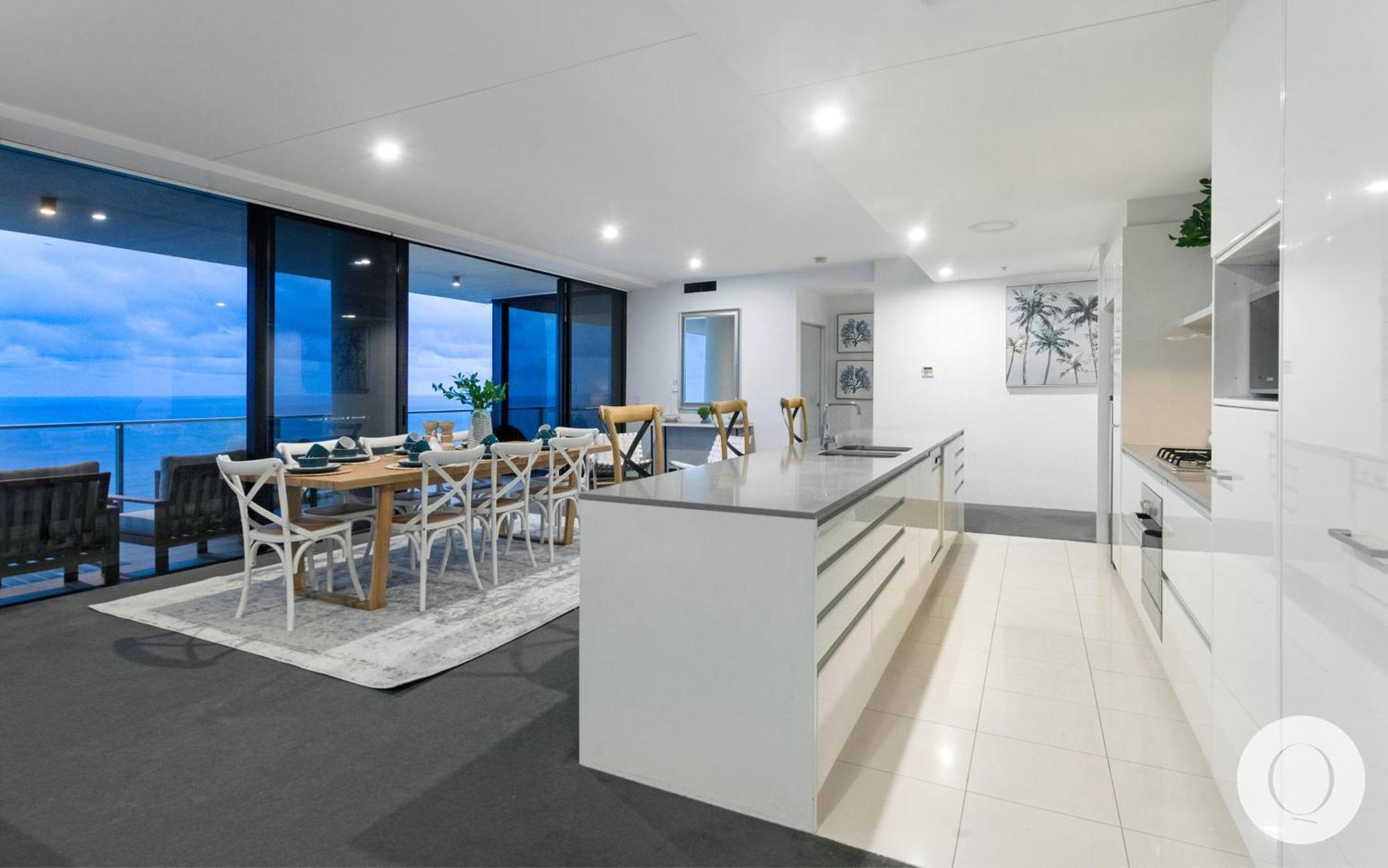 5 Bedroom Executive Sub Penthouse In The Heart Of Surfers With Full Ocean Views - Sleeps 12 - Circle On Cavill Amazing!! Gold Coast Dış mekan fotoğraf