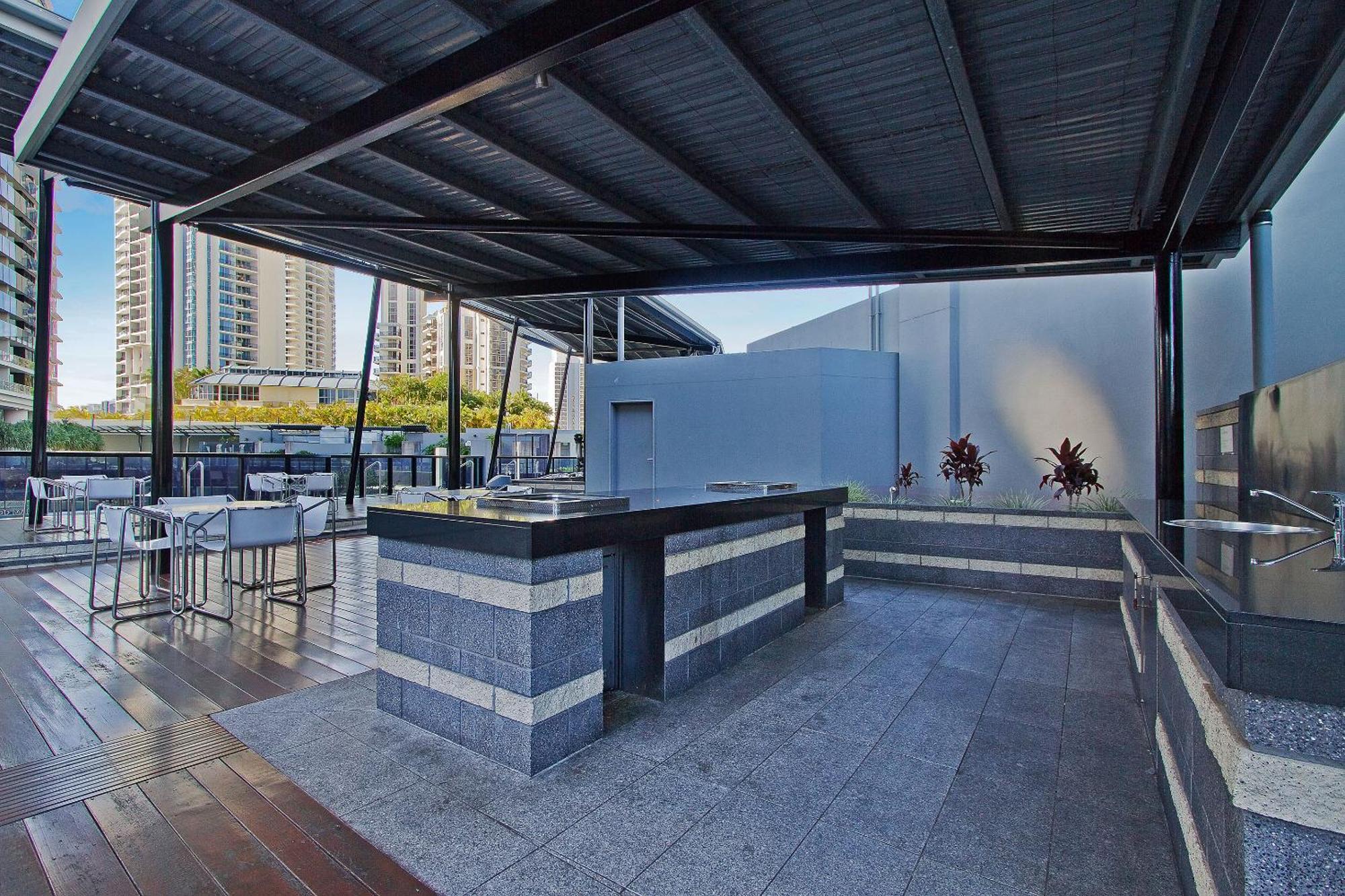 5 Bedroom Executive Sub Penthouse In The Heart Of Surfers With Full Ocean Views - Sleeps 12 - Circle On Cavill Amazing!! Gold Coast Dış mekan fotoğraf